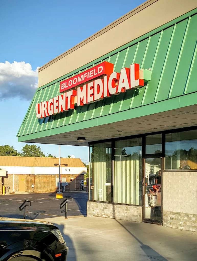 Bloomfield Urgent Medical storefront on Woodward Ave, Bloomfield Hills, MI